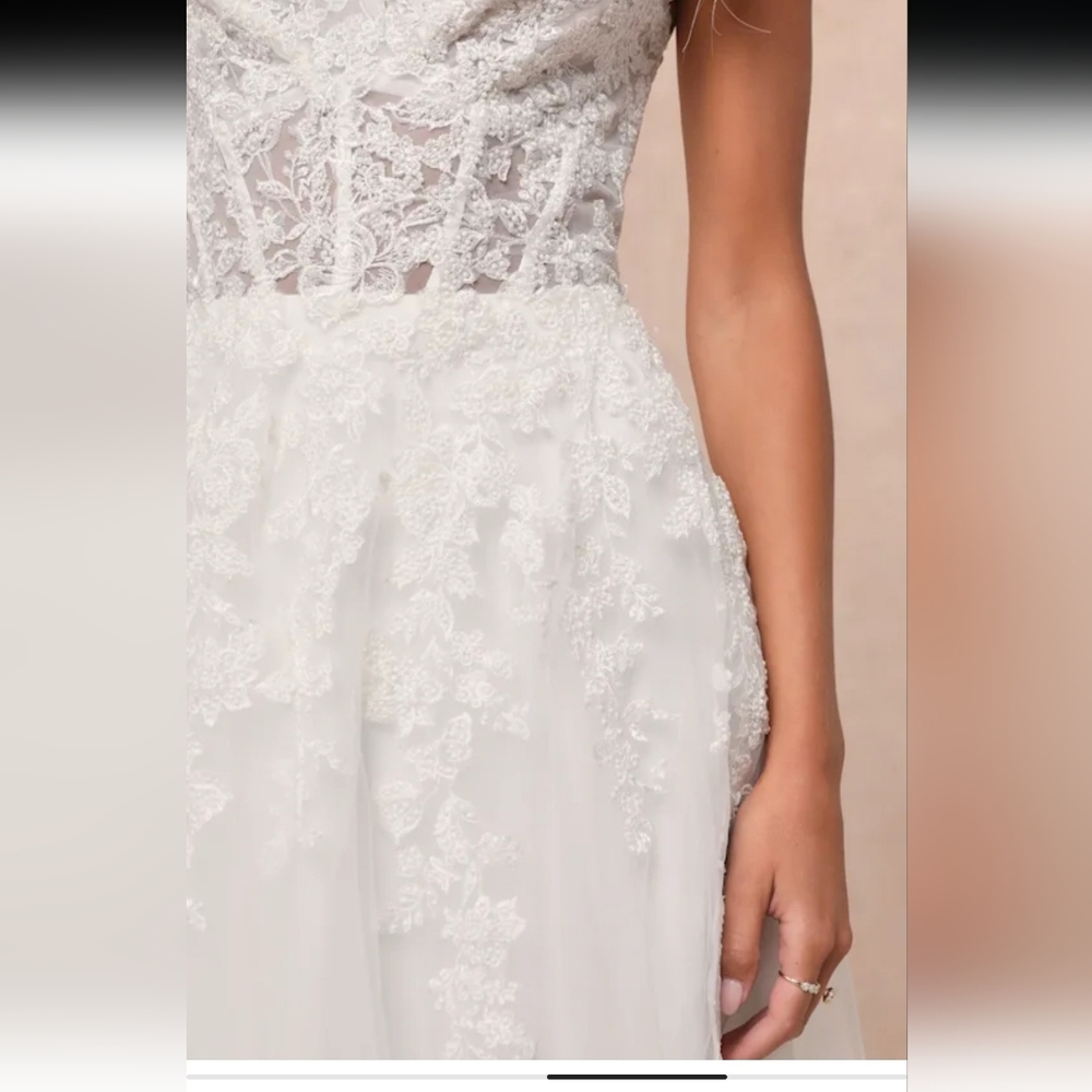 🤍🤍🤍NWOT Lulu's White Lace A-Line Spaghetti Strap Wedding Gown - Picture 4 of 8